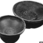 Deux coupes en céramique à vernis noir campanienne A (© Archives Drassm)
