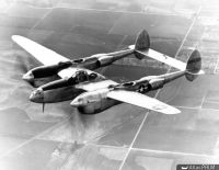 P-38 Lightning en vol (source https://www.af.mil/News/Photos/igphoto/2000592992/ © National museum of USAF)