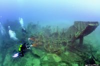 Toute la partie centrale de l'épave de l'Insuma est réduite à l'état de débris (© Corse Images Sous-Marines)