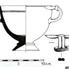 Coupe à deux anses en céramique à vernis noir campanienne A (relevé P. Pironin, d'après Benoit 1961, p. 81)