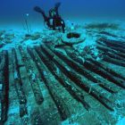 Vue sous-marine de l'épave, campagne de 2010 (© T. Seguin/DRASSM)